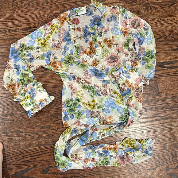 Alexis Wrap Tie Blouse, Size Large (150) - Picture 9 of 10